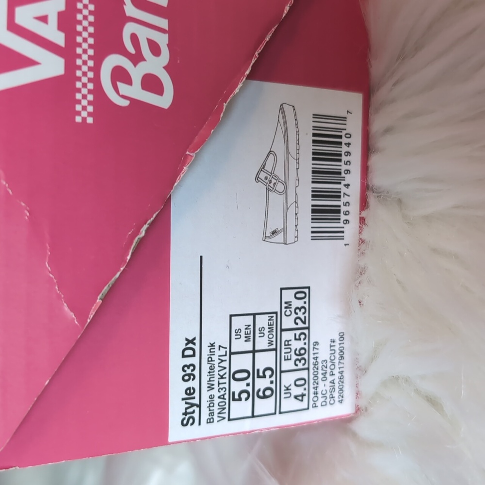 Vans x Barbie - Style 93 Dx Mary Jane Sneakers - Picture 8 of 9